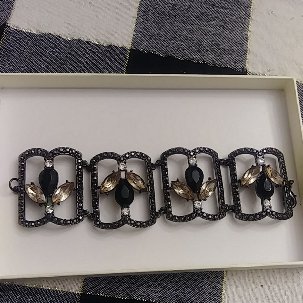 Black Guess bracelet